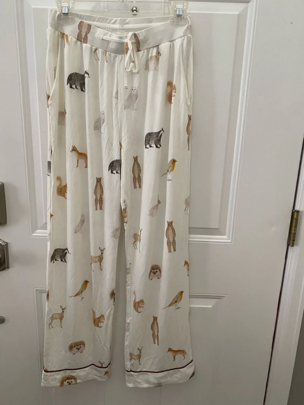 Cozy Earth Medium Cream Animal Print Lounge Pants - Picture 13 of 15